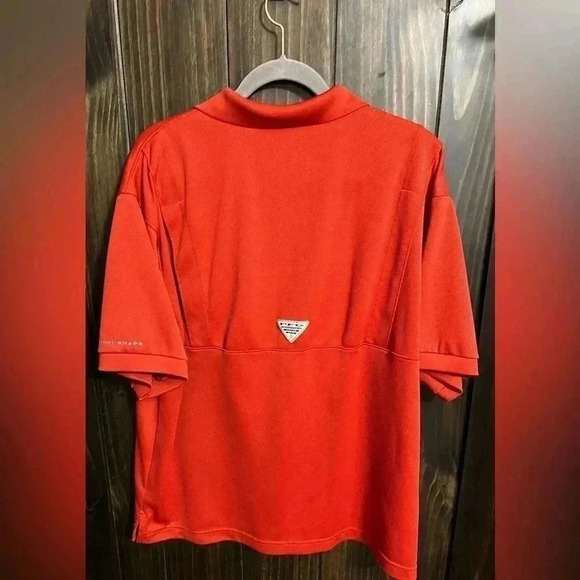 Columbia Omni-Shade PFG InnisFree Short Sleeve Polo Fishing Tee in Salmon - Picture 7 of 10